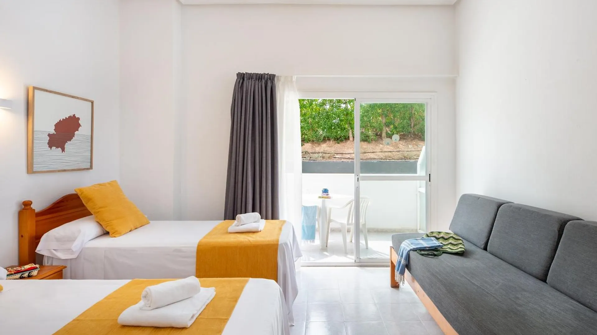 Hotel Apartamentos Vibra Monterrey Сан-Антонио-Абад Испания