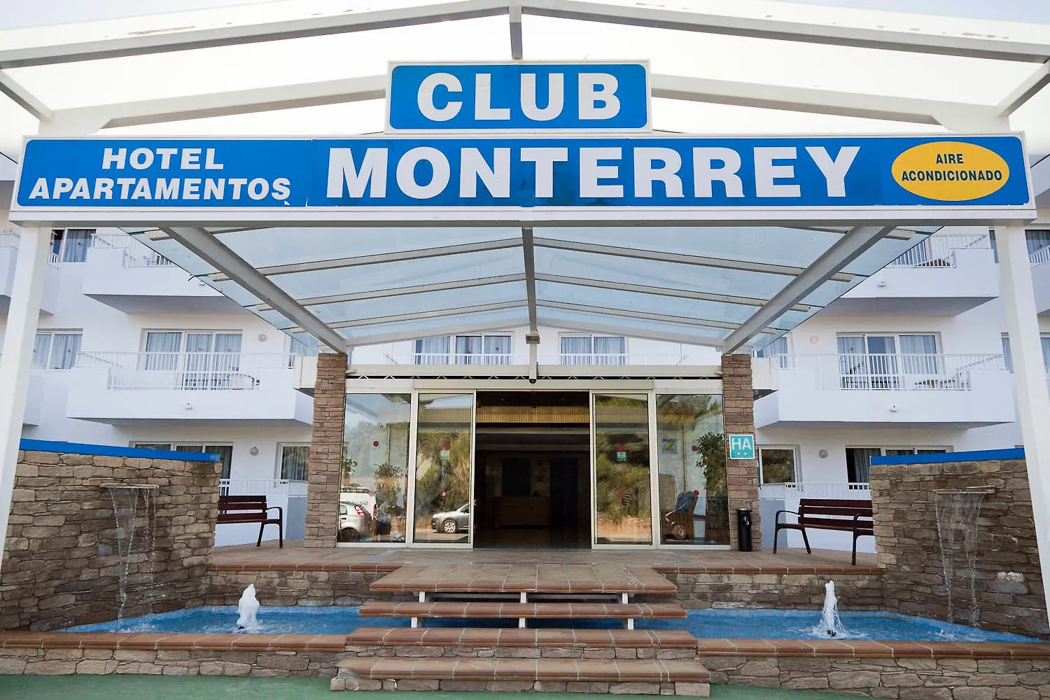 Апарт-отель Hotel Apartamentos Vibra Monterrey Сан-Антонио-Абад
