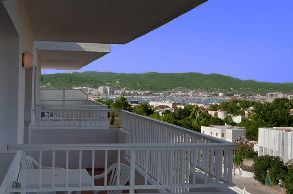 Апарт-отель Hotel Apartamentos Vibra Monterrey Сан-Антонио-Абад