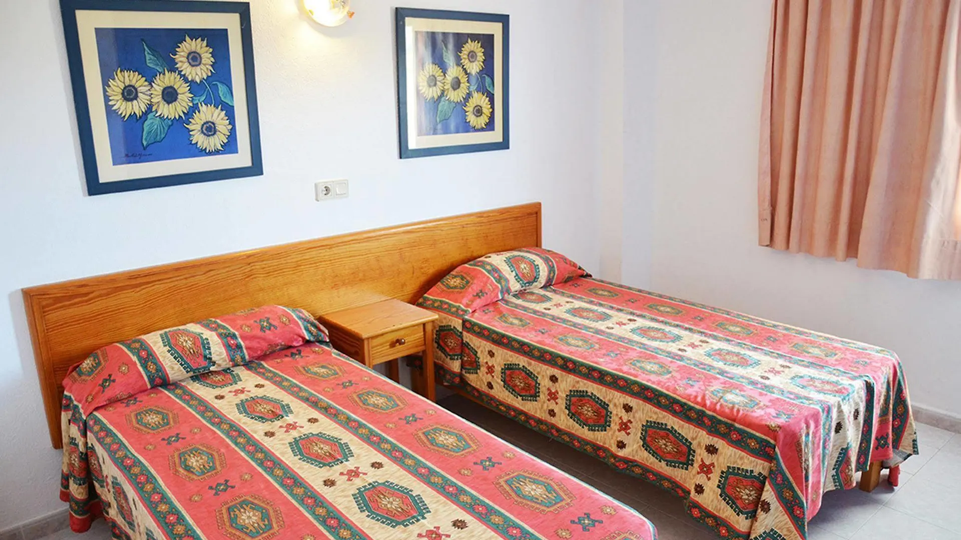 ** Апарт-отель Hotel Apartamentos Vibra Monterrey Сан-Антонио-Абад Испания