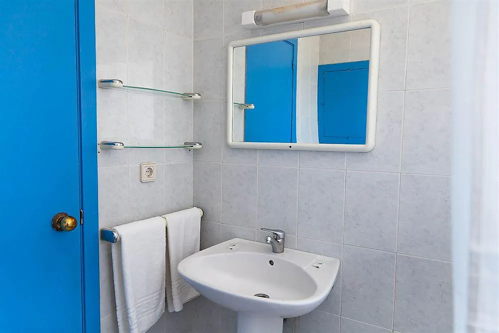 Апарт-отель Hotel Apartamentos Vibra Monterrey Сан-Антонио-Абад